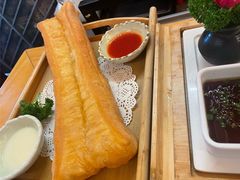 现做手撕大油条-老版火锅.12年西安排队王(沣峪口店)