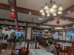 大堂-六和聚传统烤鸭.天津菜(和平店)