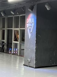 -DNA舞室