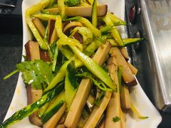 -長壹旋转烤吧 农家鸡火锅