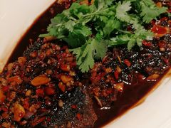 干烧比目鱼-凤凰湘语·湘粤鲜融(浦东旗舰店)