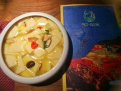 -雀舞云南菜(乐客城店)