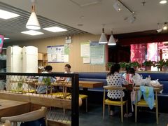 大堂-华莱士炸鸡汉堡(崇文门搜秀城店)