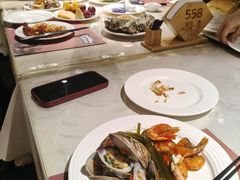 -四海一家自助餐(益田假日广场店)