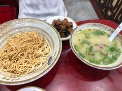 -金杨拉面王小吃面馆·牛三宝面·红烧牛肉粉