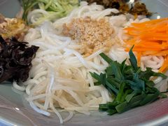 -彩云天云南餐厅