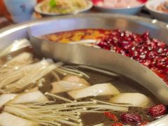 -沸炉重庆老火锅(军事博物馆店)