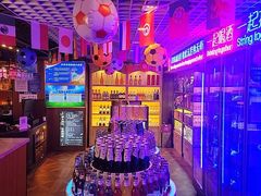 -唯爱KTV聚会餐厅(仙林东城汇店)