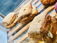 酱烧鸡腿可颂-85度C(广州石牌桥店)