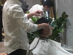 -侨治发型