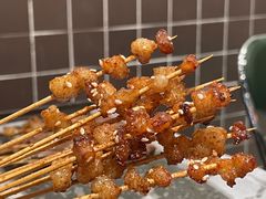 -何妹湿辣牛肉·粤式烧烤砂煲(桂雅路店)