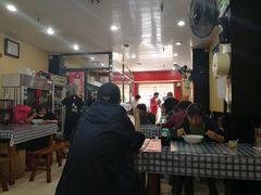 大堂-潘国仙耳光馄饨(黄家阙路店)