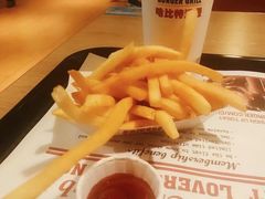 -The Habit Burger Grill 哈比特汉堡(复兴soho店)