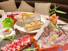 -领鲜天下·焗海鲜·花胶鸡(天目里店)