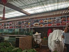 大堂-巩本明鱼屋子