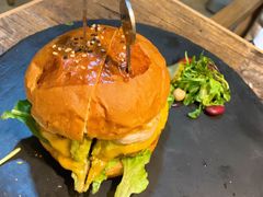 -HIGH FIVE哈福手工汉堡(桂林路店)