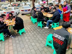 -渝之汇牛肉豌杂面