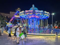 -亚龙湾中心广场