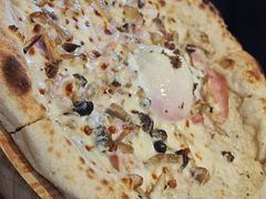 黑松露温泉蛋披萨-Grande A'moo(上海万象城店)