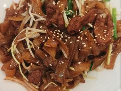 干炒牛河-香港新曜记·粤菜点心(滨江宝龙店)