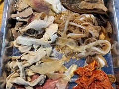 -金鼎雪山牦牛杂火锅(理县总店)