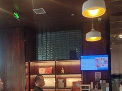 -艾豪森酒店(西安大雁塔大唐不夜城店)