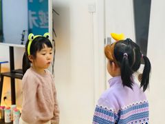 -蓝话筒·少儿成人演讲口才·主持朗诵·戏剧表演(大华第一坊店)