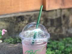 -Chom Cafe and Restaurant