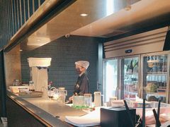 -铭牛烧肉·和牛海鲜自助(高新月牙湖店)
