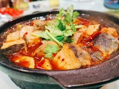 人全到招牌大鱼头烧豆腐-人全到南京本帮菜馆(云锦路店)