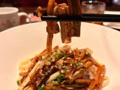 -恰餐厅及酒吧 CHAR Bar & Grill (北京丽都皇冠假日店)