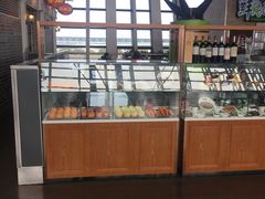 面包甜点陈列柜-鮮而純面馆(浦东店)