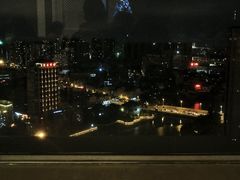 -荣誉国际酒店-云顶旋转餐厅