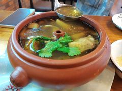 -小厨子私房菜·云南美食店
