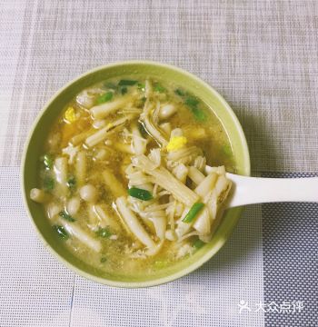 十分钟能做好的快手菌菇汤