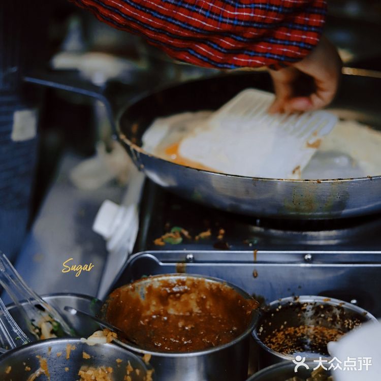 「定兴路网红软蛋饼 藏在巷子里的美食 小时候的回忆」