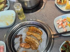 -金滏山·烤肉海鲜火锅自助(襄阳万达店)