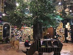 -钟书阁(松江泰晤士小镇店)