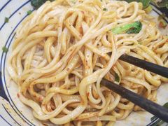 经典宽油泼面-面尚香关中面馆(盛龙广场总店)