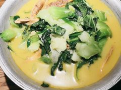 -蜜桃餐厅·伴山(湖滨商业街店)
