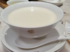 老香港鲜奶冻-香港百合居(LCM置汇旭辉广场店)