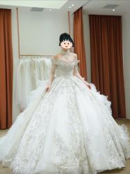 -派丽莫Pellimo原创设计婚纱品牌