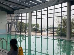 -上海滴水湖皇冠假日酒店