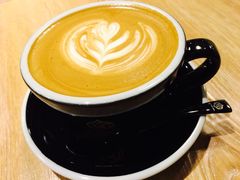 拿铁-麦隆咖啡Mellower Coffee(弘基时尚生活中心店)