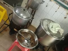 -海口滨海新村143号海南老字号炒菜店