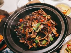 -云海肴·汽锅鸡·云南菜(天山百盛优客店)