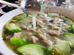 鲫鱼片胜瓜煮云吞-迎悦轩(维景湾店)