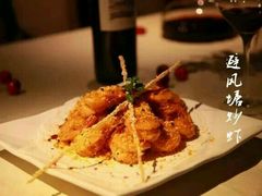 -胡桃里音乐餐厅(陶溪川店)(川湘赣菜·世界百大酒庄直供红酒·音乐表演)