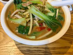 -牛八宝桂林米粉(八里庄店)
