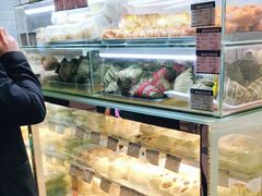 面包甜点陈列柜-白玉兰食品(甜云店)
